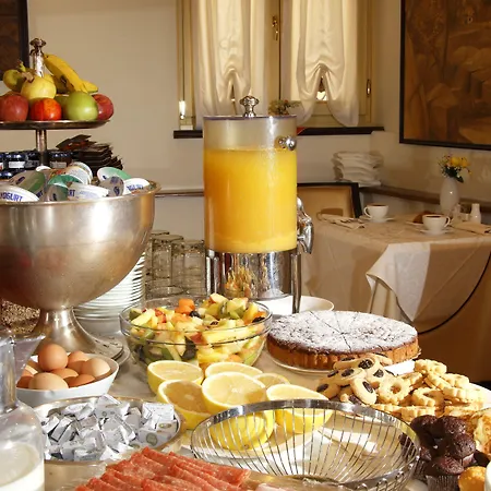 Hotel Dei Dragomanni 4*