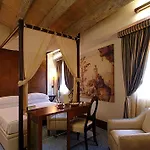Hotel Dei Dragomanni