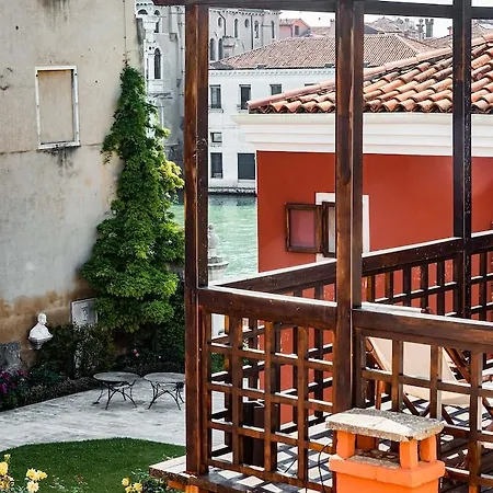 Hotell Dei Dragomanni