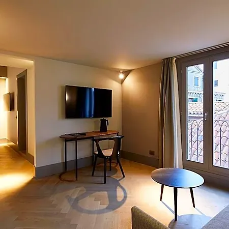 Hotel Dei Dragomanni 4*