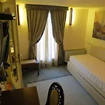 Dei Dragomanni Hotel 4*
