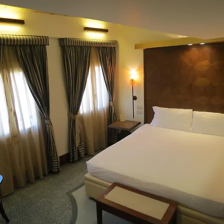 Hotel Dei Dragomanni