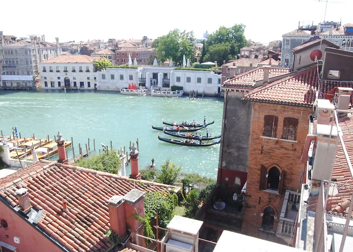 Dei Dragomanni Hotel 4*